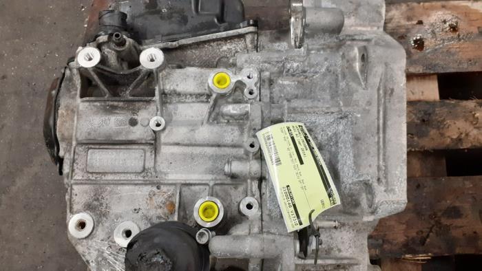 Caja de cambios de un Audi A3 Sportback (8VA/8VF) 2.0 TDI 16V Quattro 2014
