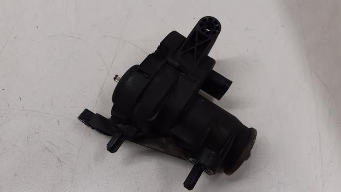Gebrauchte Lenkkraftverstärker Pumpe Mercedes E (W213) E-220d 2.0 Turbo 16V Preis € 70,00 Margenregelung angeboten von Autodemontage van de Laar