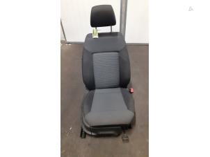 Used Seat, right Volkswagen Polo Price € 150,00 Margin scheme offered by Autodemontage van de Laar