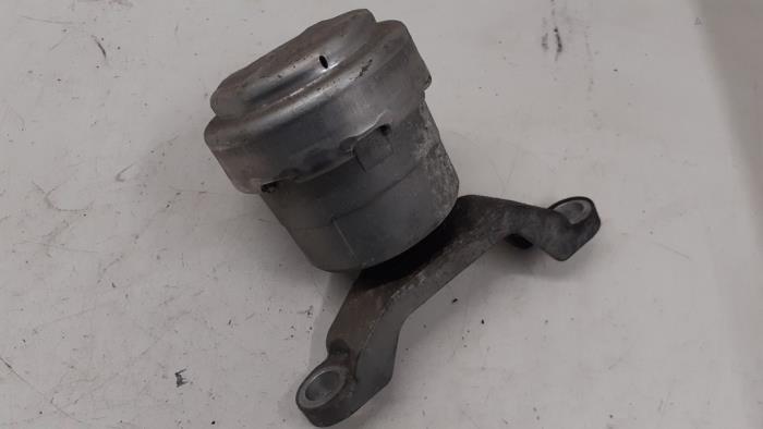 Engine mount from a Ford Mondeo 2007