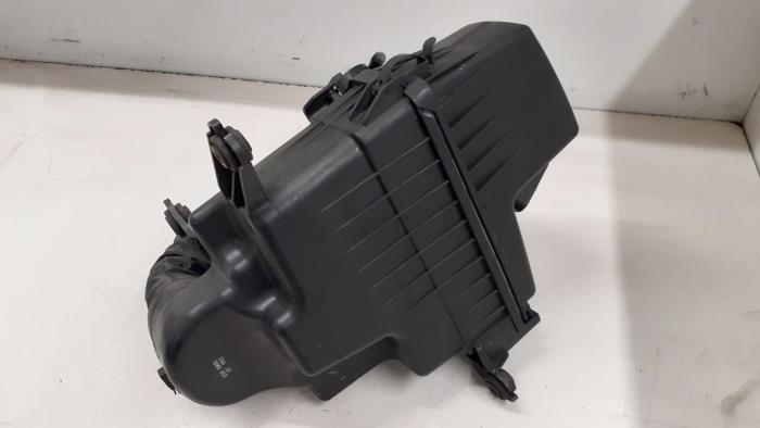 Cuerpo de filtro de aire de un Hyundai iX20 (JC) 1.4 CRDi 16V 2011