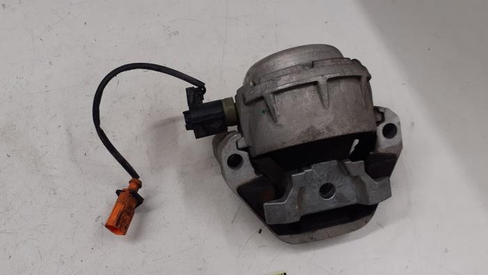 Used Engine mount Audi A7 Sportback (4GA/4GF) 3.0 TDI Clean Diesel V6 24V Quattro Price € 60,00 Margin scheme offered by Autodemontage van de Laar