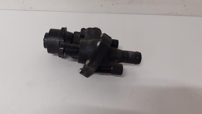 Begagnade Vattenpump Renault Twingo III (AH) 1.0 SCe 70 12V Pris € 90,75 Inklusive moms erbjuds av Autodemontage van de Laar