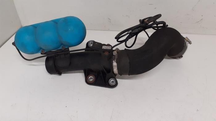 Usagé Tube intercooler Audi A5 (8T3) 3.0 TDI V6 24V Quattro Prix € 125,00 Règlement à la marge proposé par Autodemontage van de Laar