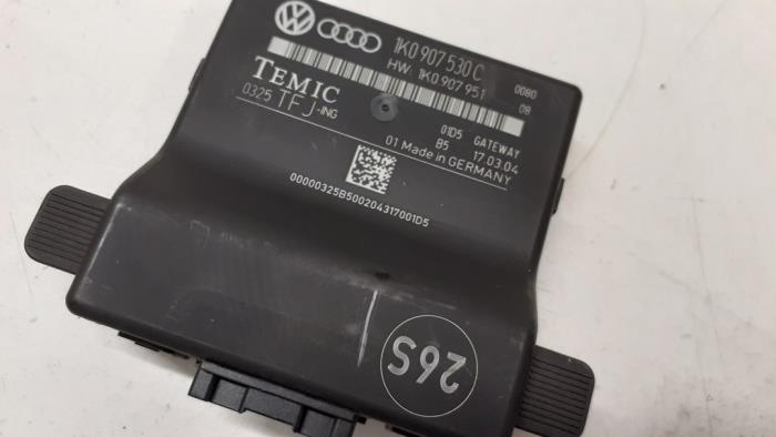 Usagé Ordinateur divers Volkswagen Touran (1T1/T2) 2.0 FSI 16V Prix € 50,00 Règlement à la marge proposé par Autodemontage van de Laar