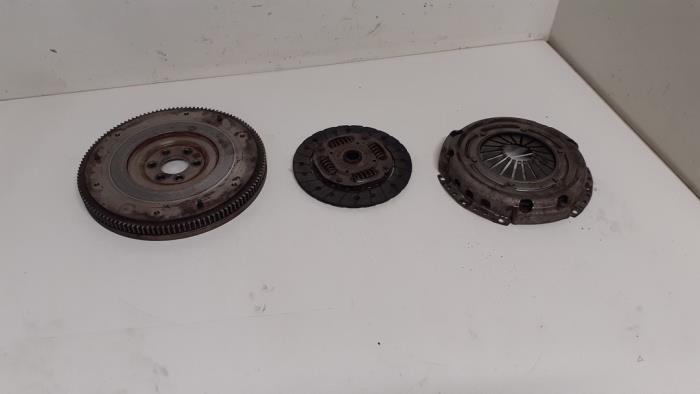 Used Flywheel Volkswagen Polo V (6R) Price € 200,00 Margin scheme offered by Autodemontage van de Laar