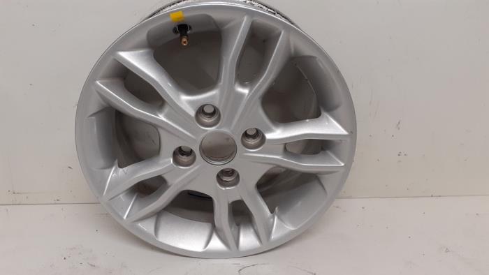 Używane Obrecz Ford Fiesta 6 (JA8) 1.0 EcoBoost 12V 125 Van Cena € 100,00 Procedura marży oferowane przez Autodemontage van de Laar