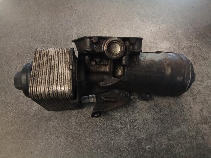 Gebrauchte Ölfiltergehäuse Dodge Caliber 2.0 CRD 16V Preis € 50,00 Margenregelung angeboten von Autodemontage van de Laar