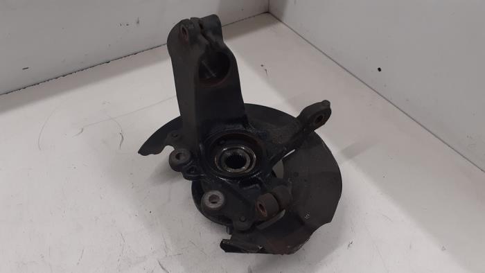 Knuckle, front right from a Ford Focus 3 1.6 EcoBoost 16V 2012