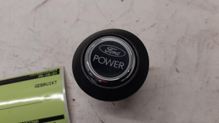 Start/Stopp Schalter van een Ford Focus 3 1.6 EcoBoost 16V 2012