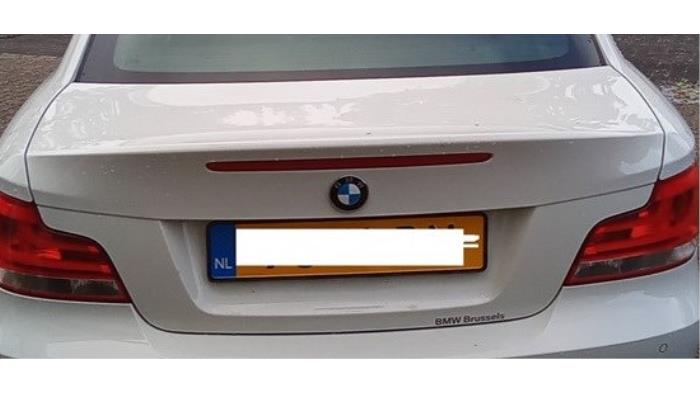 Boot lid from a BMW 1 serie (E82) 118d 16V 2013