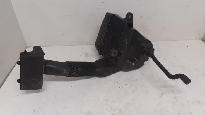 Gebrauchte Luftfiltergehäuse Audi A1 (8X1/8XK) 1.6 TDI 16V Preis € 65,00 Margenregelung angeboten von Autodemontage van de Laar