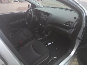 Usados Juego y módulo de airbag Opel Karl 1.0 12V Precio de solicitud ofrecido por Autodemontage van de Laar