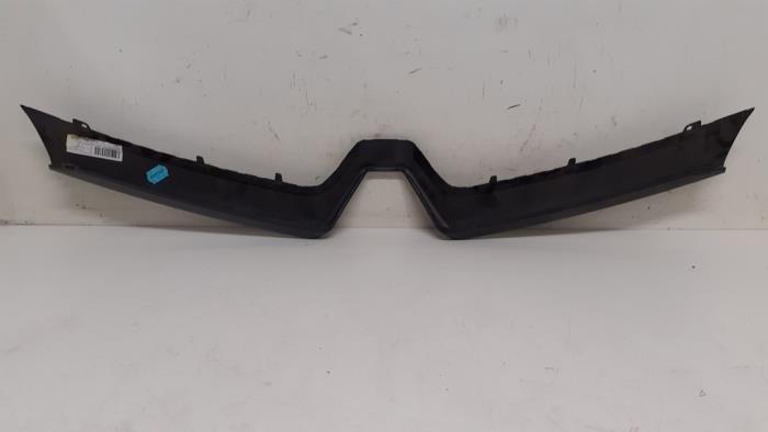 Front bumper strip, central Renault Captur - 623820592R RENAULT