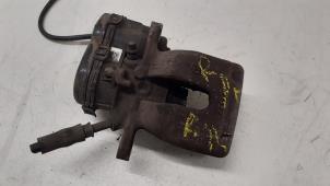 Used Rear brake calliper, right Mercedes A (W176) 1.6 A-180 16V Price € 90,00 Margin scheme offered by Autodemontage van de Laar
