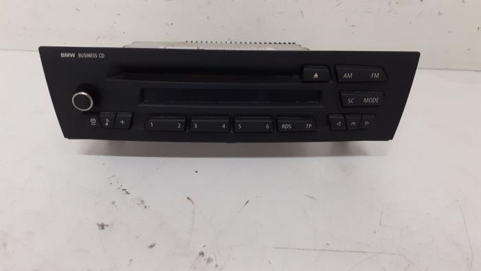 CD player from a BMW 1 serie (E81) 118i 16V 2008