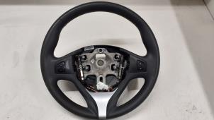 Used Steering wheel Renault Clio IV (5R) 1.5 dCi 90 FAP Price € 60,00 Margin scheme offered by Autodemontage van de Laar
