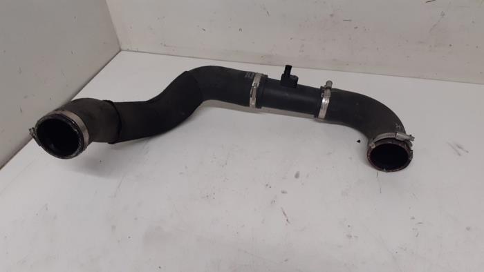 Gebrauchte Intercooler Schlauch Audi Q7 (4MB/4MG) 3.0 TDI V6 24V Preis € 75,00 Margenregelung angeboten von Autodemontage van de Laar