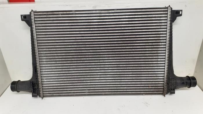 Usados Intercooler Audi Q7 (4MB/4MG) 3.0 TDI V6 24V Precio € 175,00 Norma de margen ofrecido por Autodemontage van de Laar