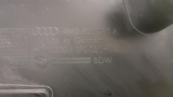 Afdekkap koplamp links de un Audi Q7 (4MB/4MG) 3.0 TDI V6 24V 2018