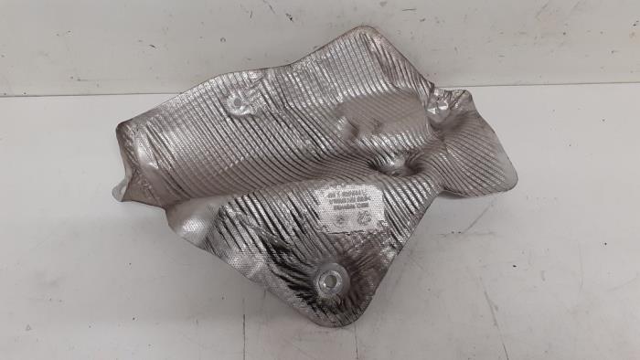 Gebrauchte Hitzeschild Auspuff Audi Q7 (4MB/4MG) 3.0 TDI V6 24V Preis € 15,00 Margenregelung angeboten von Autodemontage van de Laar