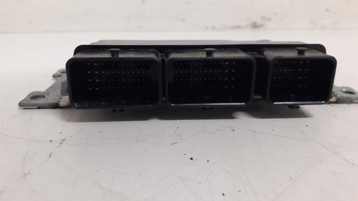 Engine management computer from a Dacia Sandero II 1.0 Sce 12V 2017