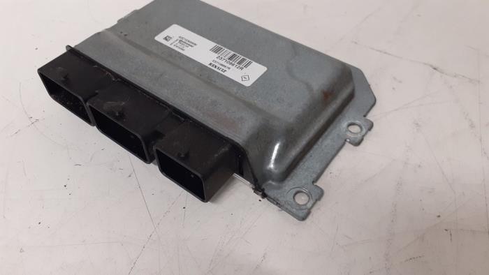 Usagé Ordinateur gestion moteur Dacia Sandero II 1.0 Sce 12V Prix € 200,00 Règlement à la marge proposé par Autodemontage van de Laar