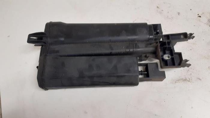 Carbon filter from a Volkswagen Golf VII (AUA) 1.2 TSI 16V 2015