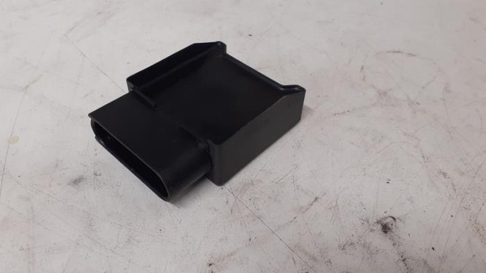 Usagé Module pompe carburant Volkswagen Golf VII (AUA) 1.2 TSI 16V Prix € 50,00 Règlement à la marge proposé par Autodemontage van de Laar