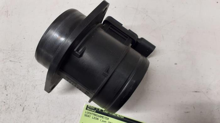 Gebrauchte Luftmassenmesser Seat Leon (5FB) 1.6 TDI Ecomotive 16V Preis € 50,00 Margenregelung angeboten von Autodemontage van de Laar