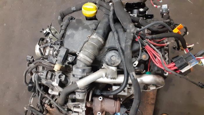 Engine from a Renault Kangoo Express (FW) 1.5 dCi 90 FAP 2015