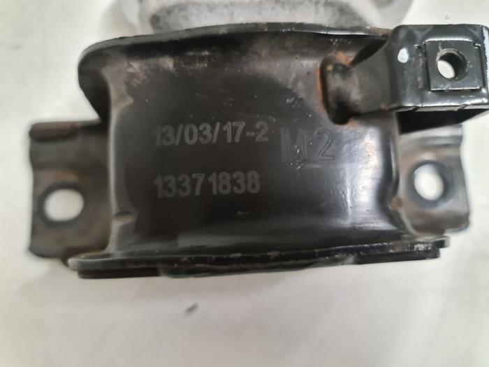 Engine mount from a Opel Corsa E  2017