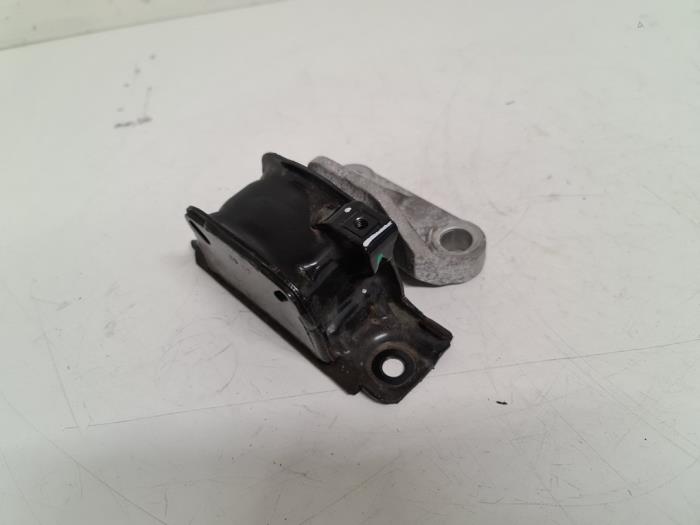 Used Engine mount Opel Corsa E Price € 50,00 Margin scheme offered by Autodemontage van de Laar