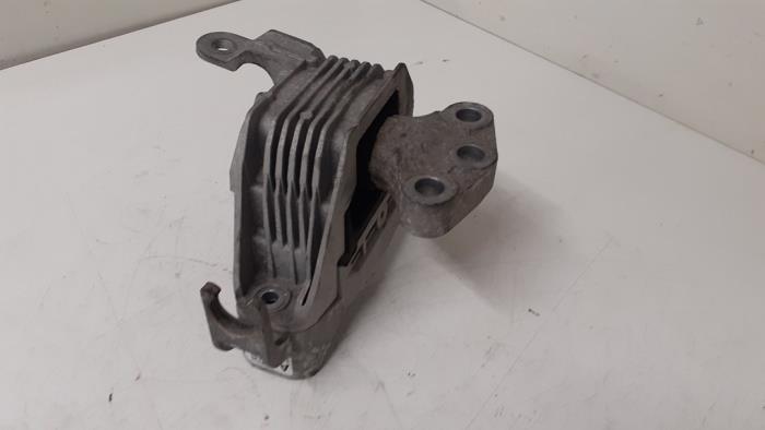 Used Engine mount Opel Astra J (PC6/PD6/PE6/PF6) 1.4 16V ecoFLEX Price € 50,00 Margin scheme offered by Autodemontage van de Laar