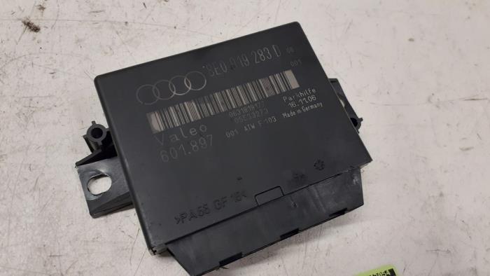Begagnade PDC-modul Audi A4 Avant (B7) 2.0 TDI Pris € 40,00 Marginaltabell erbjuds av Autodemontage van de Laar