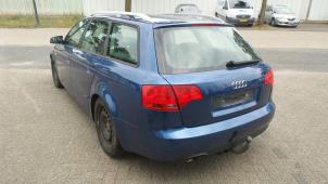 Usagé Bâche coffre à bagages Audi A4 Prix € 60,00 Règlement à la marge proposé par Autodemontage van de Laar
