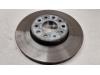 Front brake disc from a Volkswagen Golf VII (AUA), 2012 / 2021 1.4 TSI 16V, Hatchback, Petrol, 1 395cc, 103kW (140pk), FWD, CPTA; CHPA, 2012-08 / 2017-07 2013