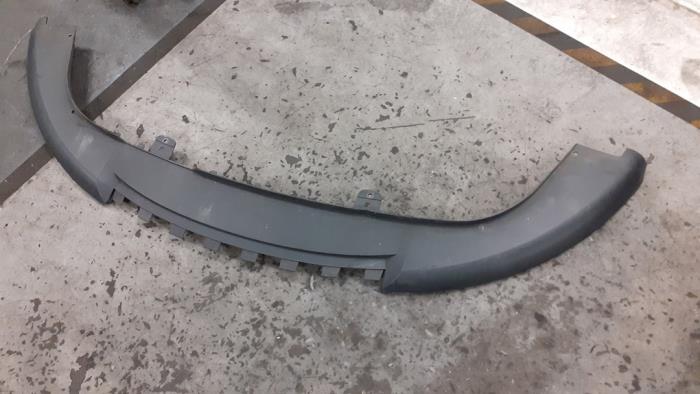 Spoiler front bumper from a Seat Ibiza ST (6J8) 1.2 TDI Ecomotive 2012