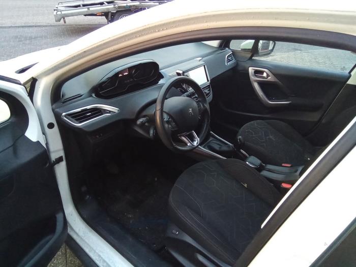 Airbag Set+Modul van een Peugeot 2008 (CU) 1.2 Vti 12V PureTech 82 2015