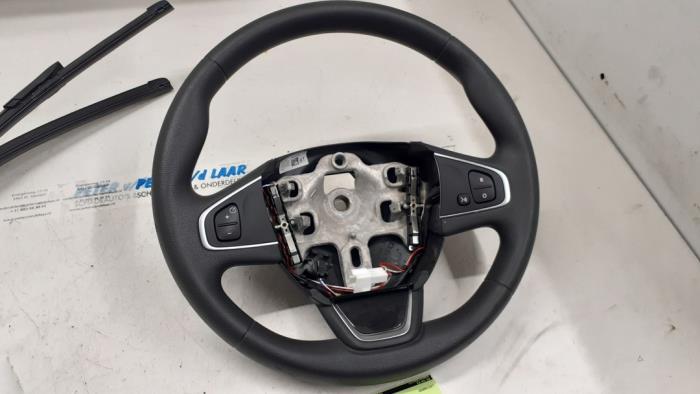 Steering Wheel Renault Clio Iv 0.9 Energy Tce 90 12v - 484006465r Renault