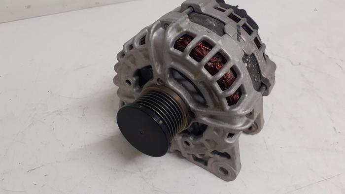 Dynamo from a Nissan X-Trail (T32) 2.0 dCi All Mode 2018