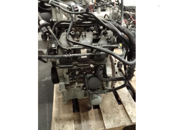 Engine Volkswagen Polo VI 1.0 MPI 12V - 05C103023B DFNA