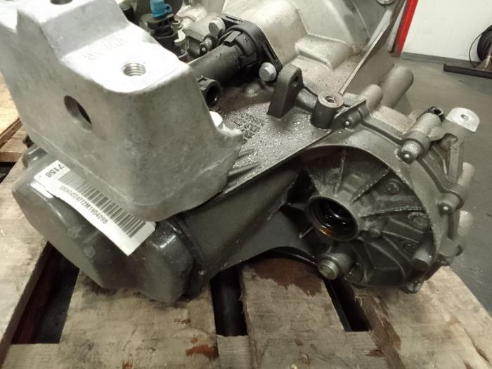 Gearbox from a Volkswagen Polo VI (AW1) 1.0 MPI 12V 2019