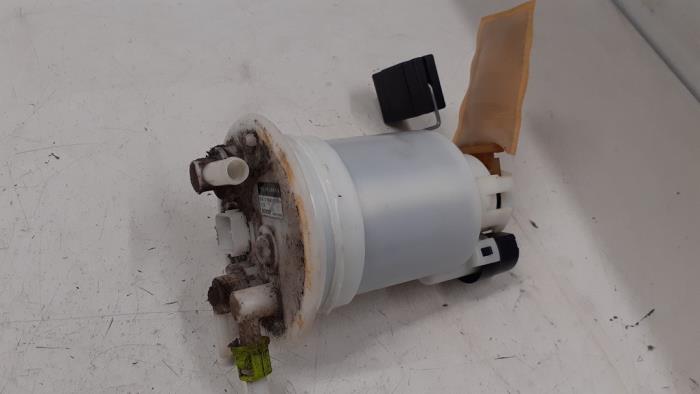 Begagnade Bensinpump Nissan Pixo (D31S) 1.0 12V Pris € 40,00 Marginaltabell erbjuds av Autodemontage van de Laar