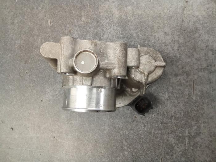 Throttle body Opel Corsa D 1.4 16V Twinport - 55562270 A14XER BOSCH