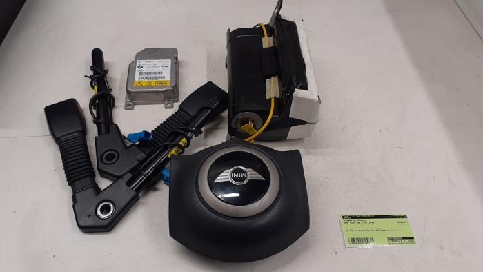 Gebrauchte Airbag Set + Modul BMW Mini (R50/53) 1.6 16V One Preis € 450,00 Margenregelung angeboten von Autodemontage van de Laar