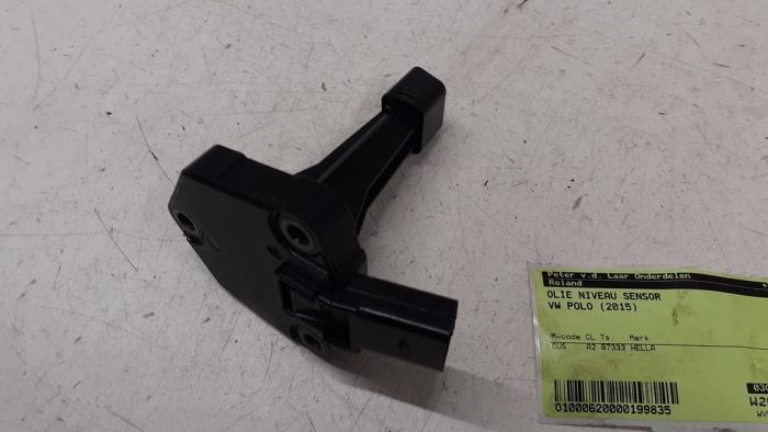 Begagnade Oljenivåsensor Volkswagen Polo V (6R) Pris € 40,00 Marginaltabell erbjuds av Autodemontage van de Laar