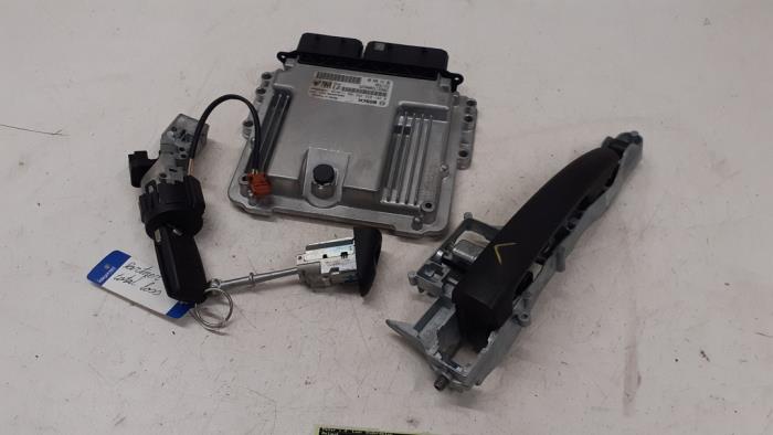 Used Engine management computer Peugeot Partner (GC/GF/GG/GJ/GK) 1.6 BlueHDI 75 Price € 363,00 Inclusive VAT offered by Autodemontage van de Laar