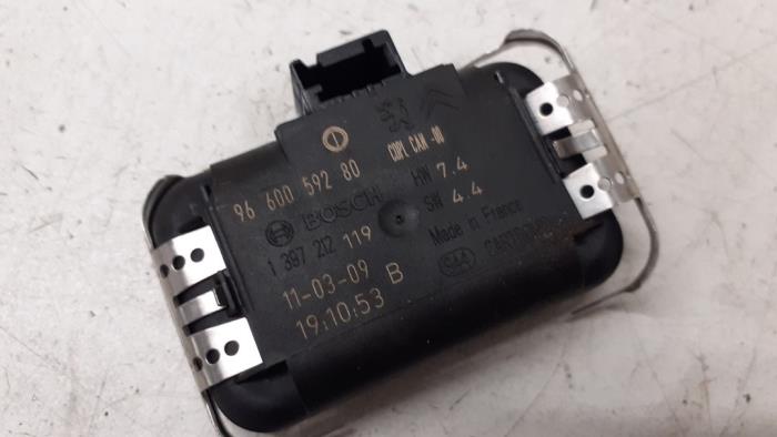 Begagnade Regnsensor Citroen C4 Berline (LC) 1.6 16V VTi 120 Pris € 40,00 Marginaltabell erbjuds av Autodemontage van de Laar