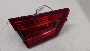Used Taillight, left Renault Clio IV (5R) 0.9 Energy TCE 90 12V Price € 48,40 Inclusive VAT offered by Autodemontage van de Laar